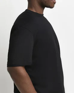 River Island Big & Tall curved hem slim fit t-shirt< Big & Tall