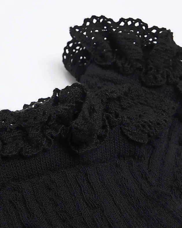 River Island lace frill ankle socks< Accessories