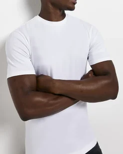 River Island multipack of 5 muscle fit t-shirts< Essentials