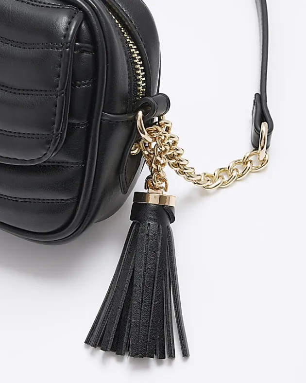 River Island quilted front pocket cross body bag< Bags, Purses & Luggage
