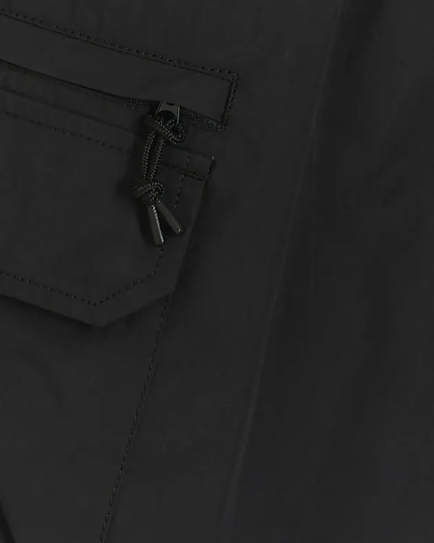 River Island regular fit cargo shorts< Shorts