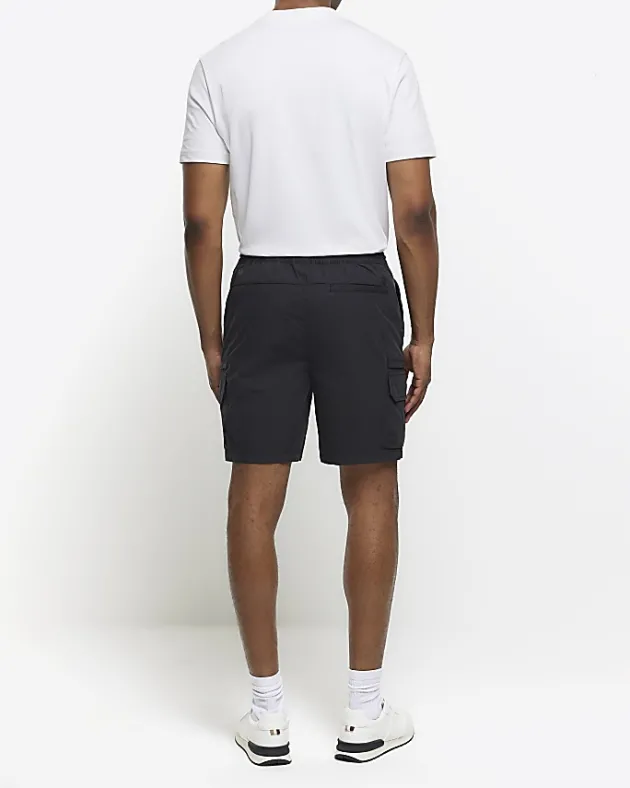 River Island regular fit cargo shorts< Shorts