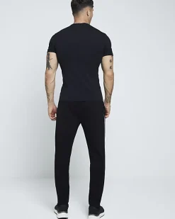 River Island RI studio muscle fit t-shirt< Essentials
