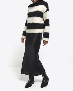 River Island Satin Midi Skirt< Skirts