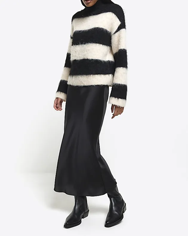 River Island Satin Midi Skirt< Skirts