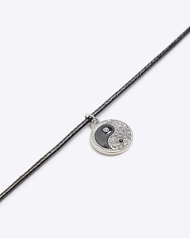 River Island Ying Yang Necklace< Accessories & Jewellery