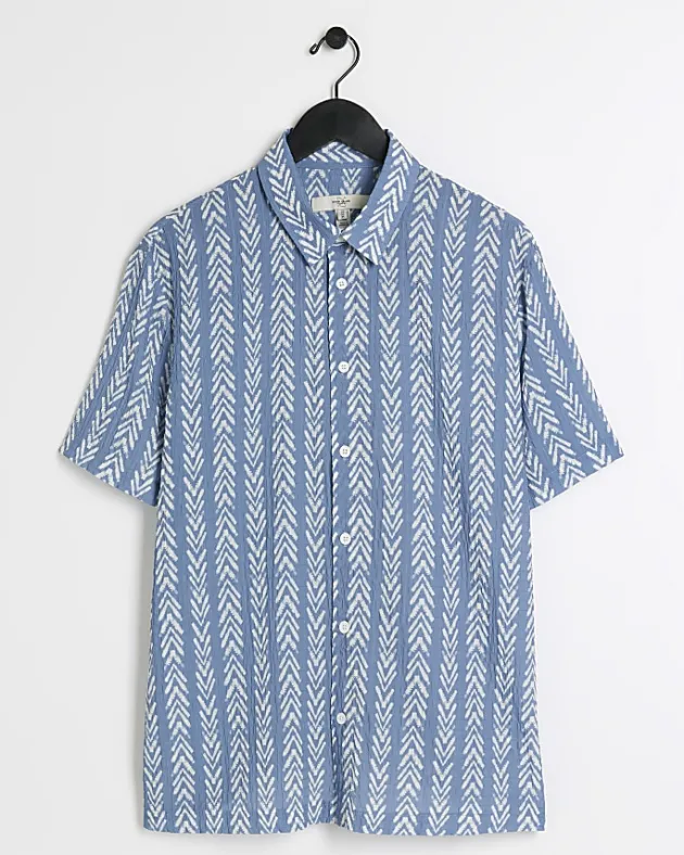 River Island regular fit crinkle arrow print shirt< Shirts