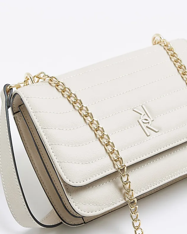 River Island quilted chain shoulder bag< Bags, Purses & Luggage