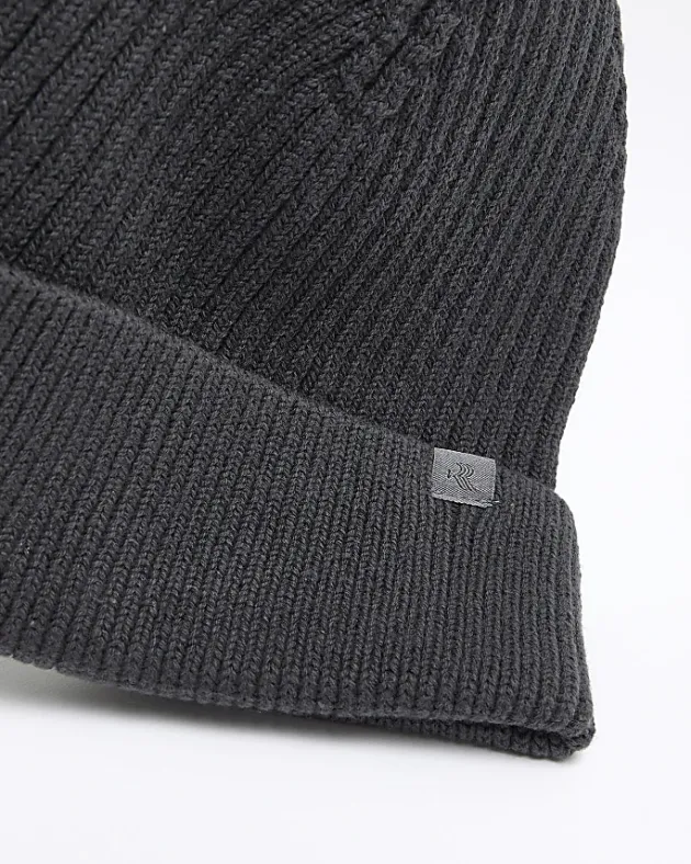 River Island Dark rib beanie< Essentials