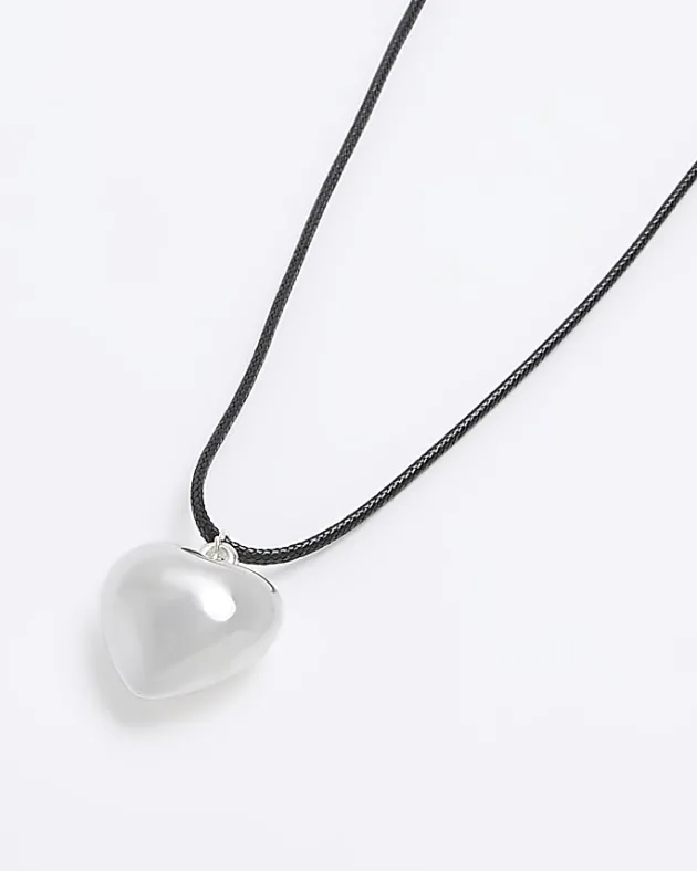 River Island Girls silver heart necklace< Accessories & Jewellery