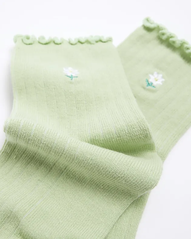 River Island embroidered flower ankle socks< Socks & Tights