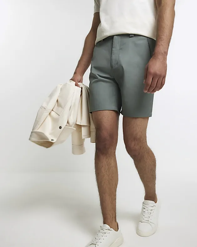 River Island tapered fit shorts< Shorts
