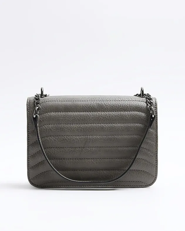 River Island quilted chain shoulder bag< Bags, Purses & Luggage