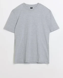 River Island regular fit t-shirt< Essentials