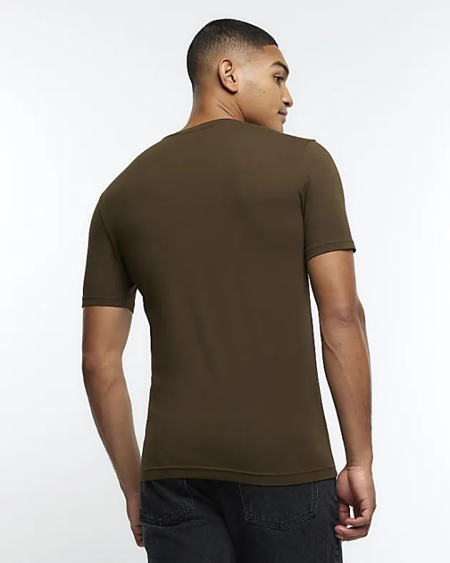River Island muscle fit t-shirt< Essentials