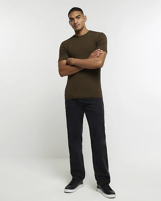 River Island muscle fit t-shirt< Essentials