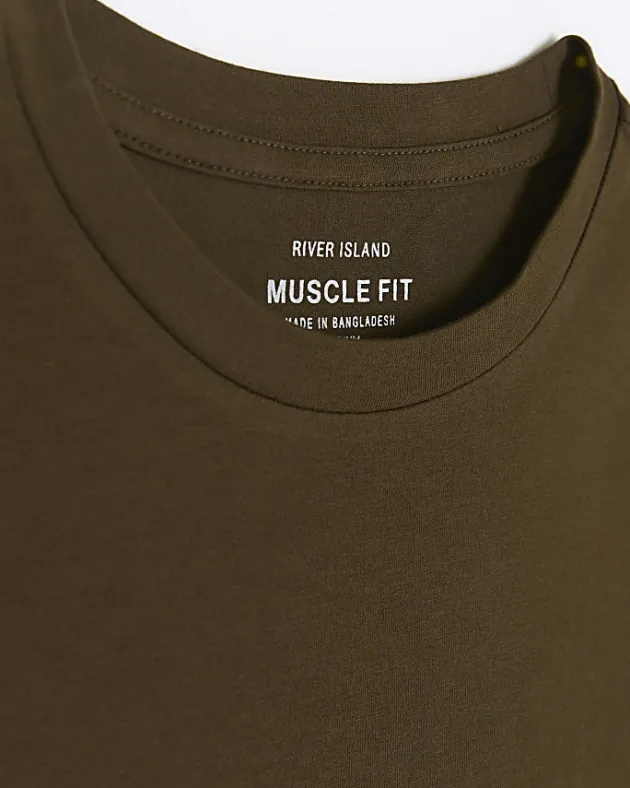 River Island muscle fit t-shirt< Essentials