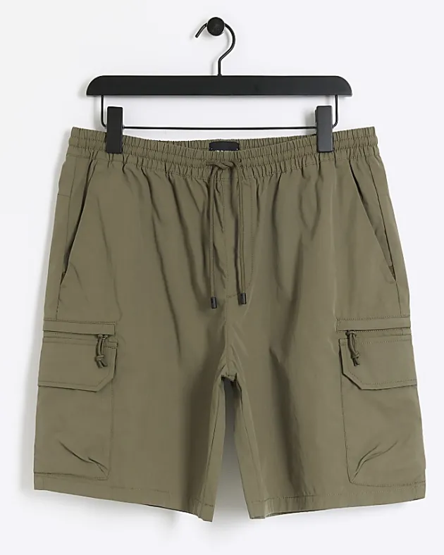 River Island regular fit cargo shorts< Shorts