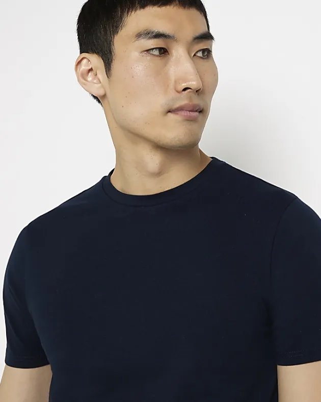 River Island muscle fit T-shirt< Essentials