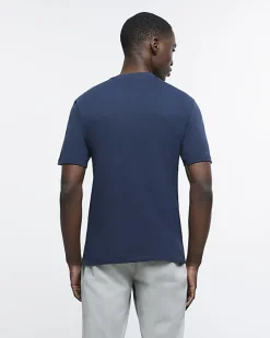 River Island RI studio slim fit t-shirt< Essentials