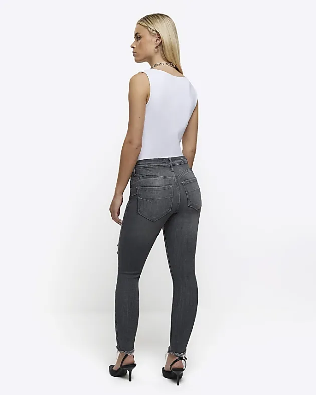 River Island Petite bum sculpt ripped jeggings< Petite