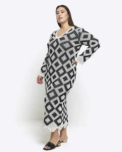 River Island Plus diamond stitch beach maxi dress< Plus