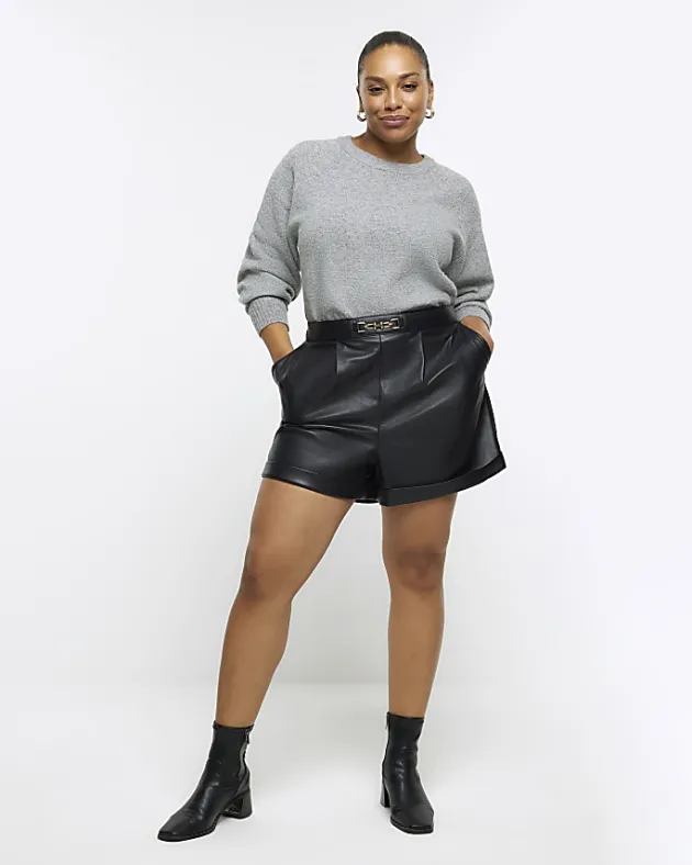 River Island Plus faux leather shorts< Plus