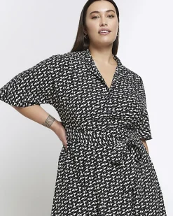 River Island Plus geometric belted midi shirt dress< Plus