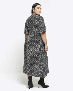 River Island Plus geometric belted midi shirt dress< Plus