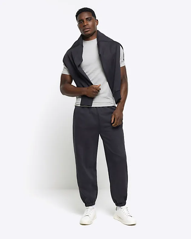 River Island multipack of 5 muscle fit t-shirts< Essentials