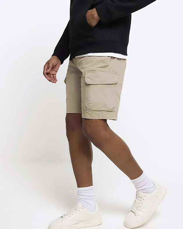 River Island regular fit cargo shorts< Shorts